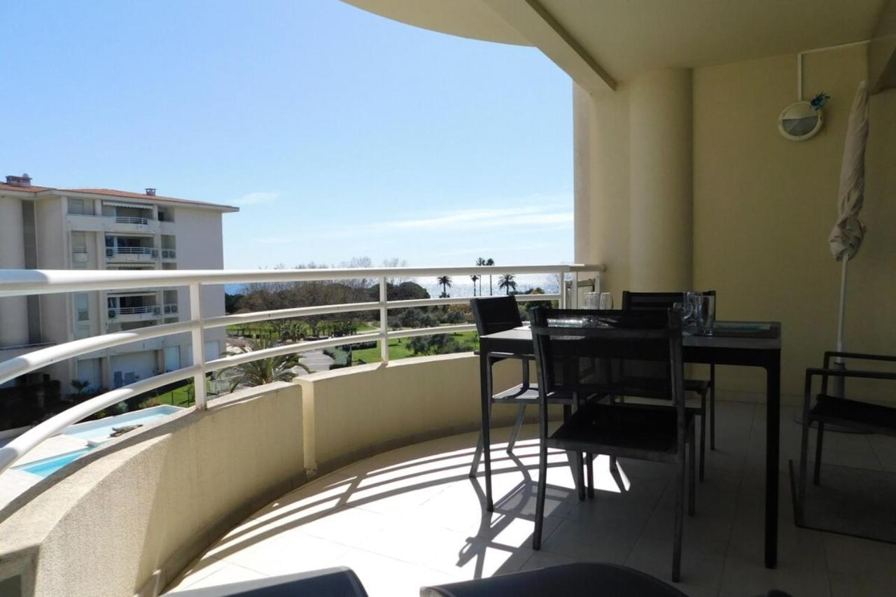 "T2 "Antibes Les Pins 3" Air Conditionned Sea View With Parking And Pool" Apartment Bagian luar foto