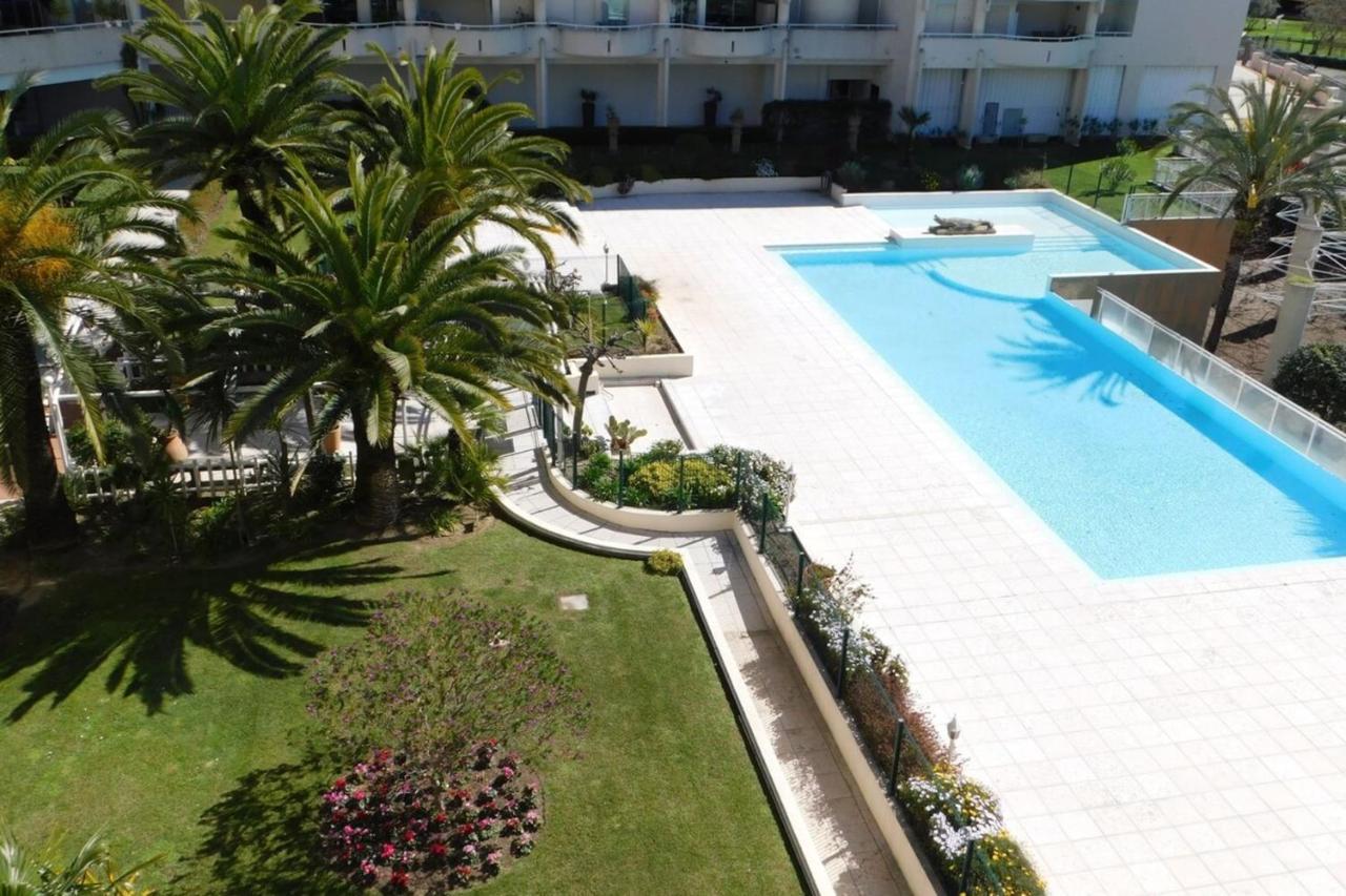 "T2 "Antibes Les Pins 3" Air Conditionned Sea View With Parking And Pool" Apartment Bagian luar foto