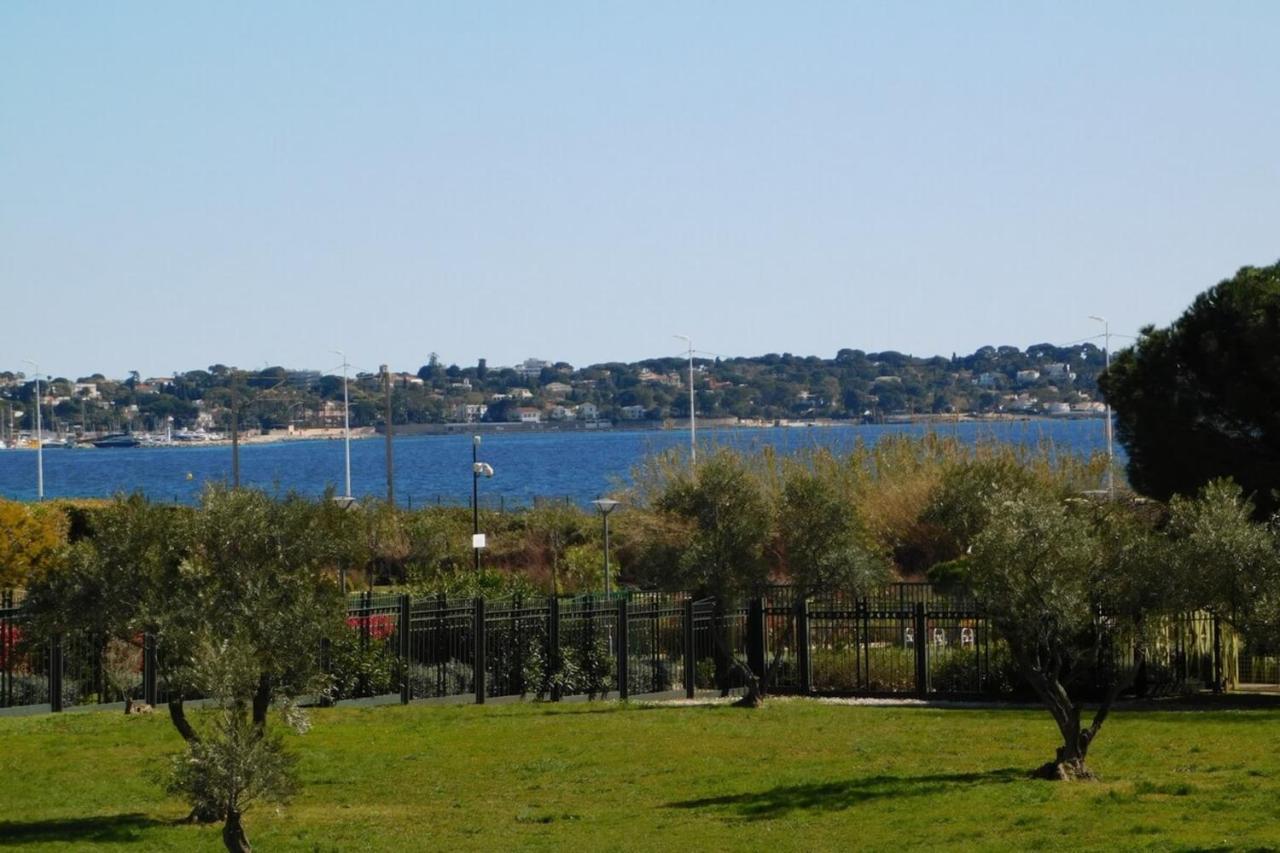 "T2 "Antibes Les Pins 3" Air Conditionned Sea View With Parking And Pool" Apartment Bagian luar foto